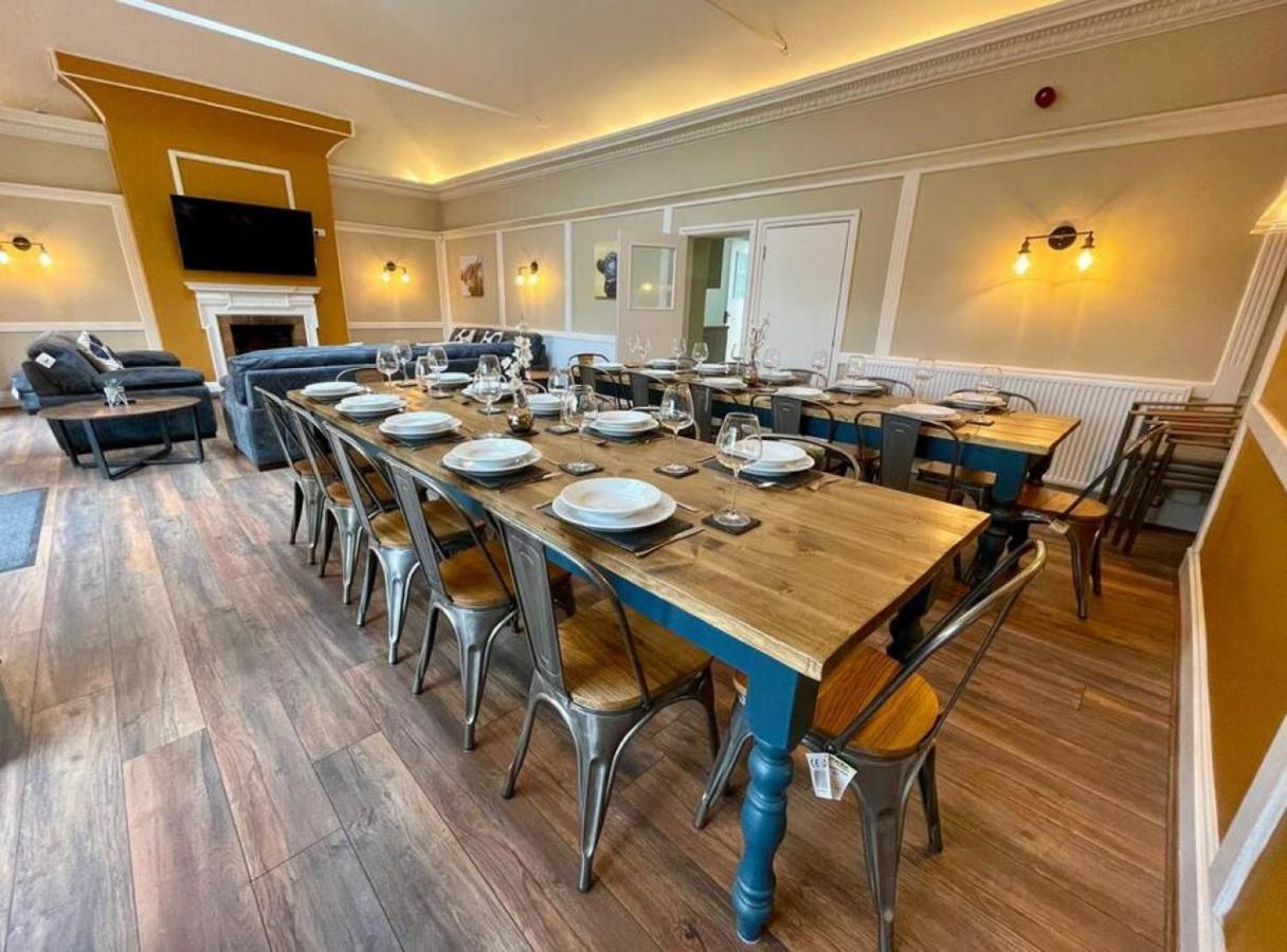 Lydney House Swaffham Sleeps 22 Villa Exterior foto