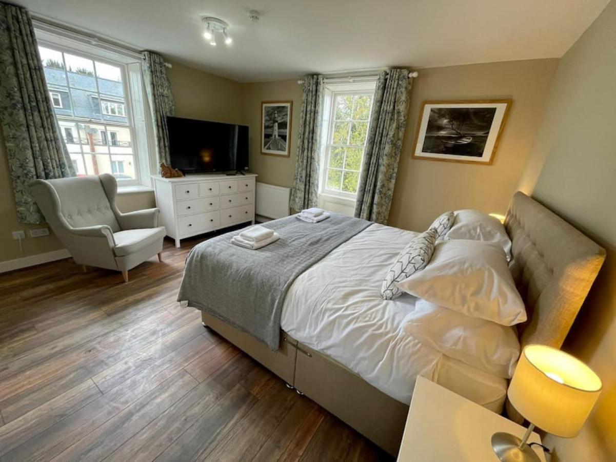 Lydney House Swaffham Sleeps 22 Villa Exterior foto