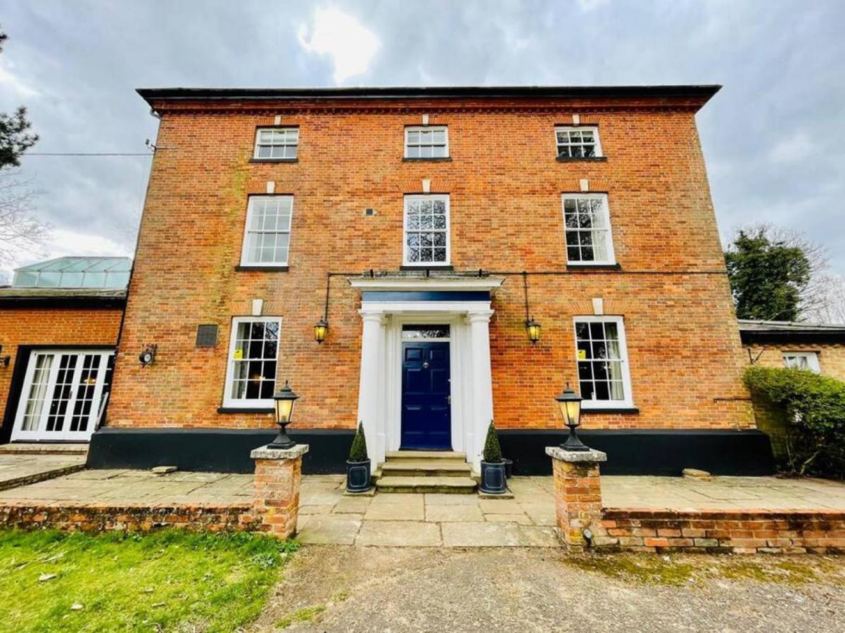 Lydney House Swaffham Sleeps 22 Villa Exterior foto