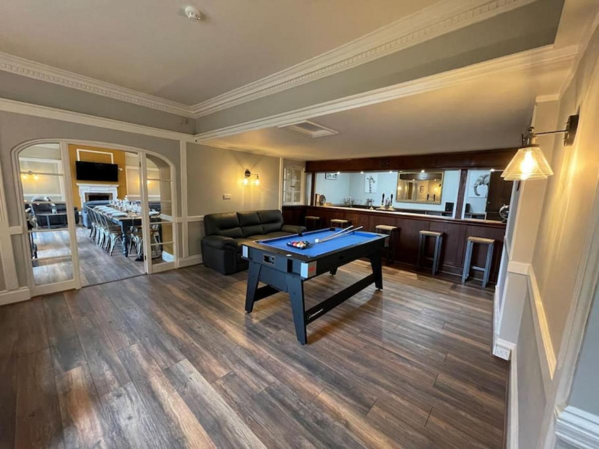 Lydney House Swaffham Sleeps 22 Villa Exterior foto