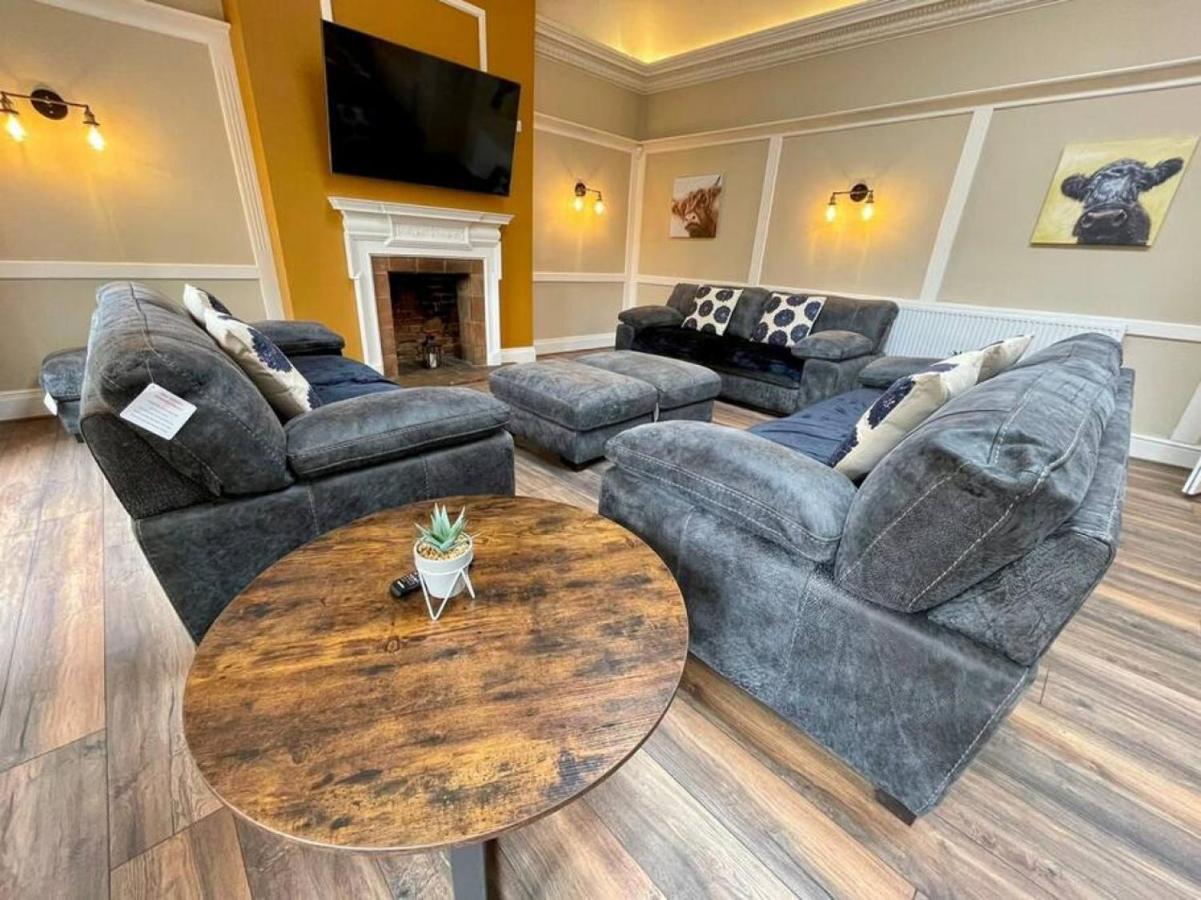 Lydney House Swaffham Sleeps 22 Villa Exterior foto