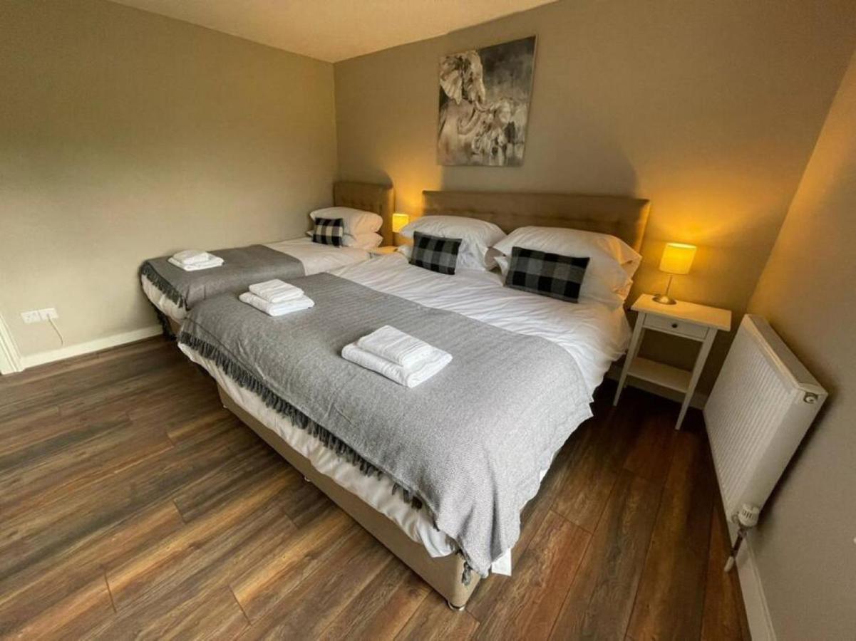 Lydney House Swaffham Sleeps 22 Villa Exterior foto