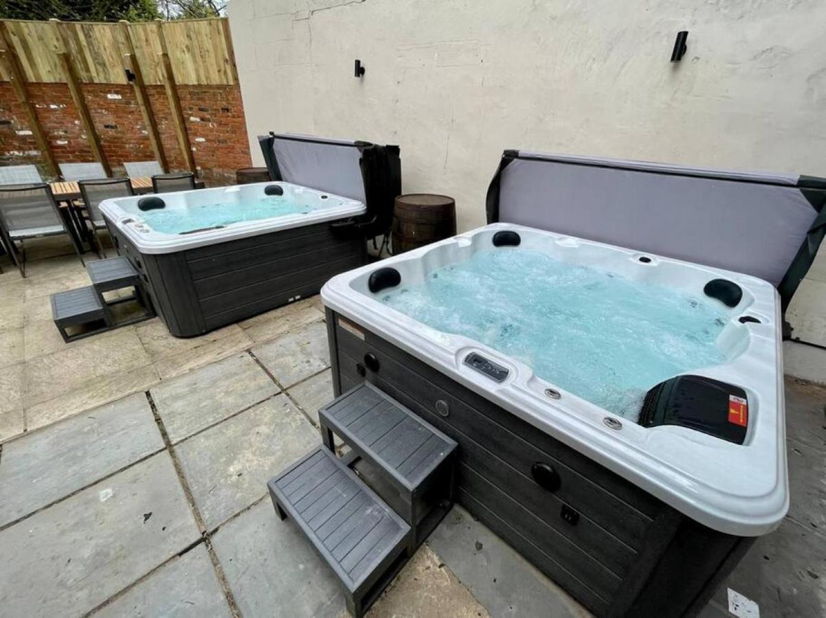 Lydney House Swaffham Sleeps 22 Villa Exterior foto